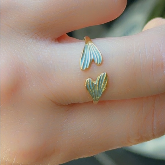 14K Gold Vermeil Whale Tail Ring - Picture 14 of 15